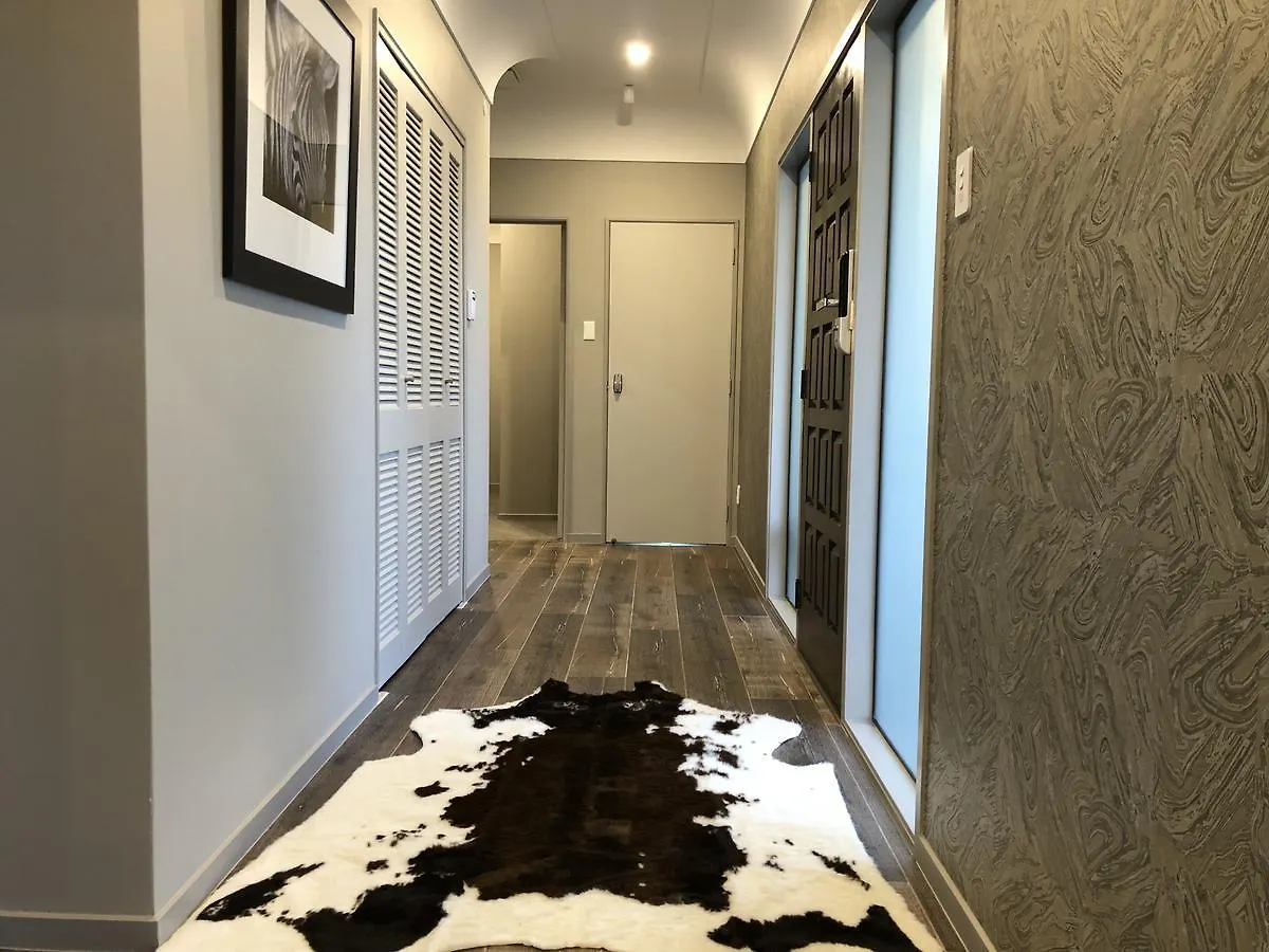 Luxury K-Lodge With Golf Course View-ロトルア 別荘 ロトルア
